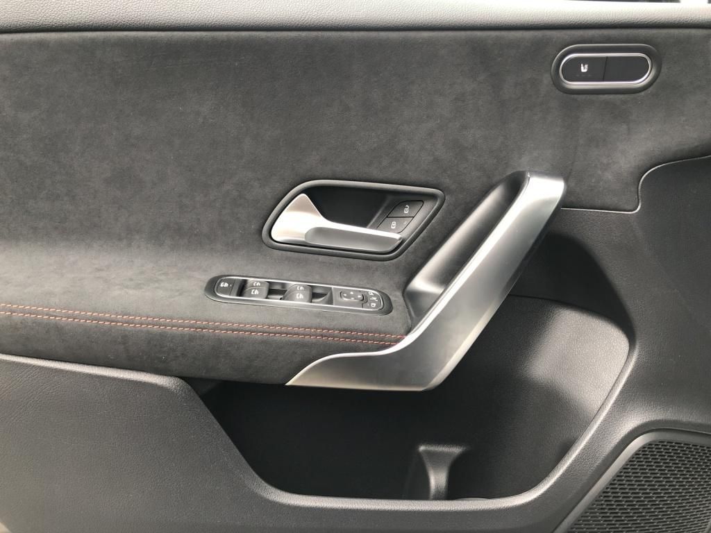 Mercedes-Benz A 200 2024