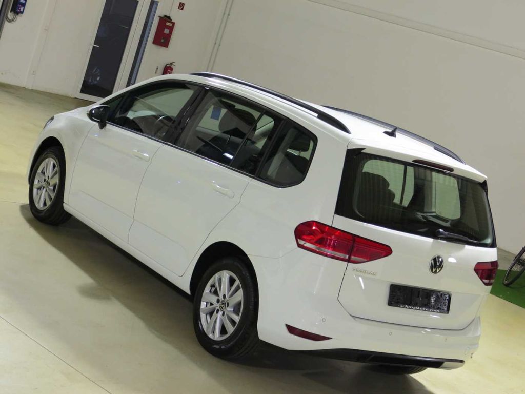 Volkswagen Touran 2021