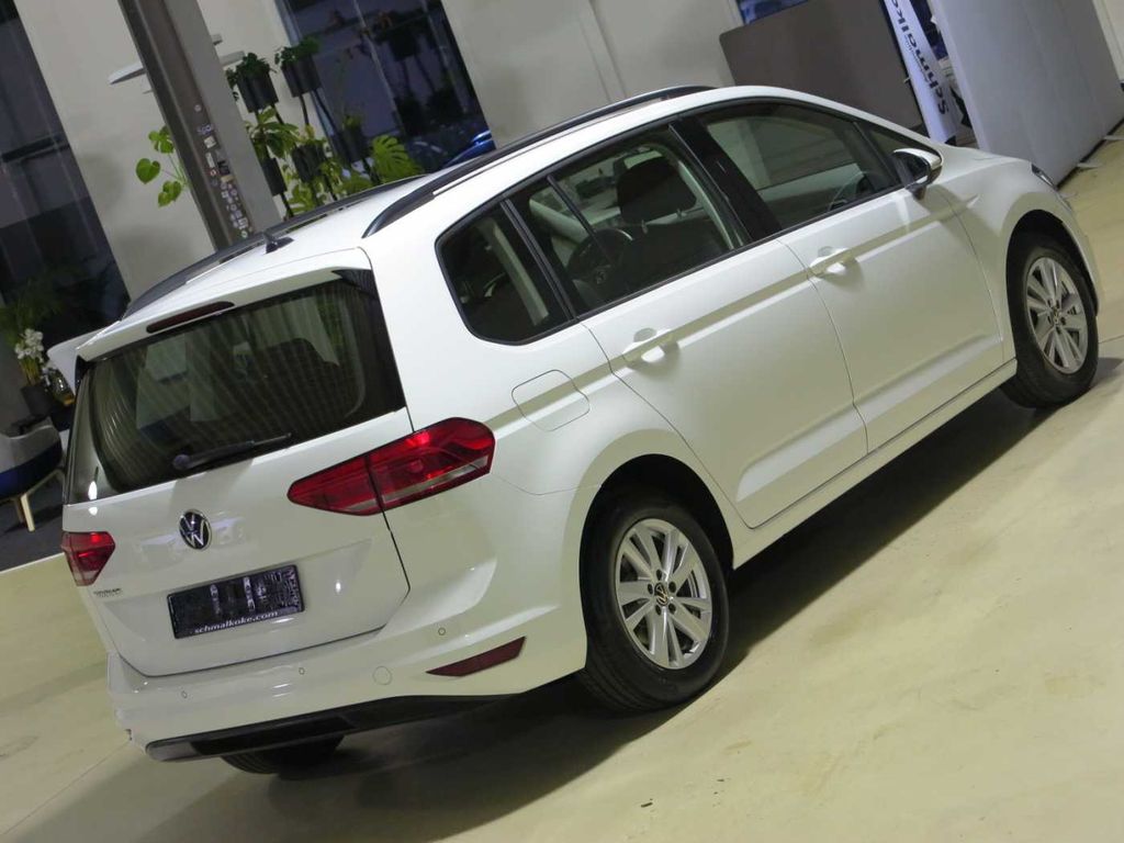 Volkswagen Touran 2021