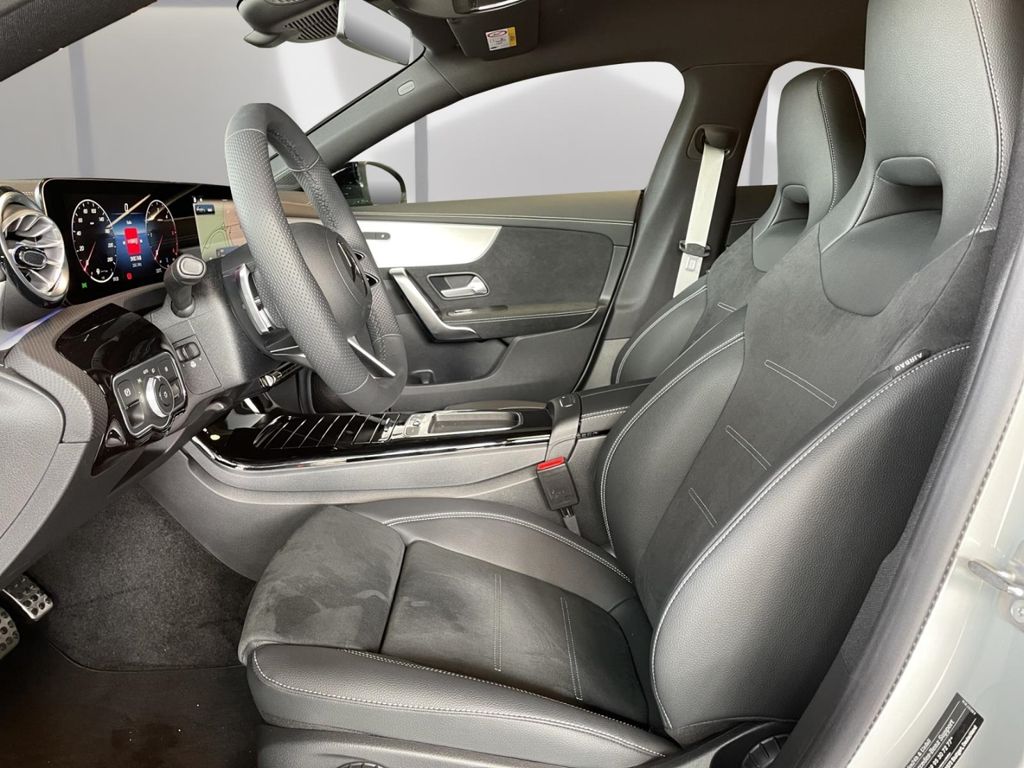 Mercedes-Benz CLA 220 2025