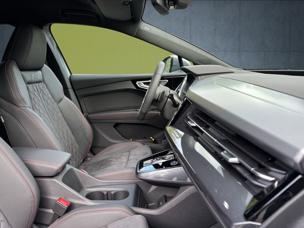 Audi Q4 e-tron 2025