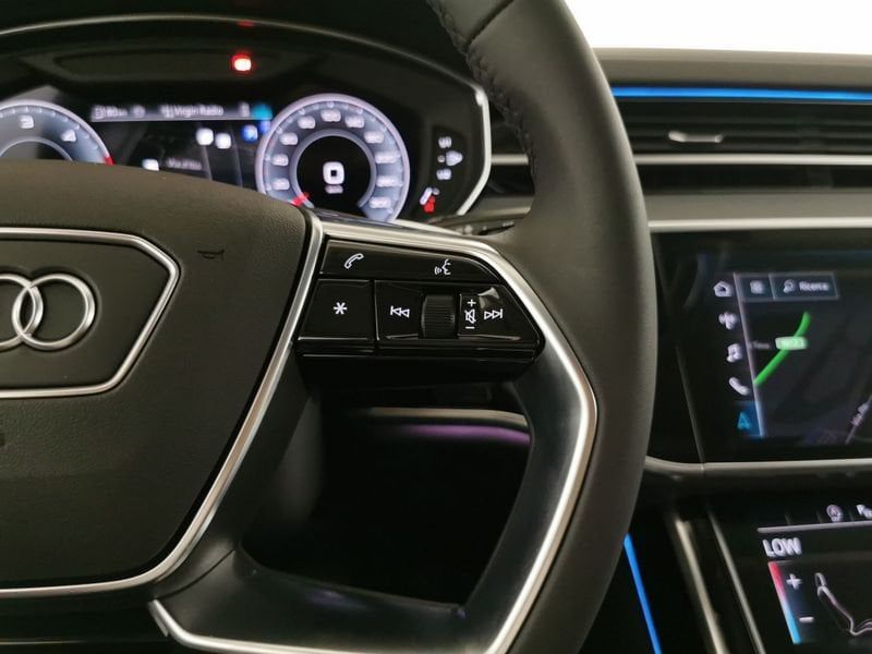 Audi A8 2025