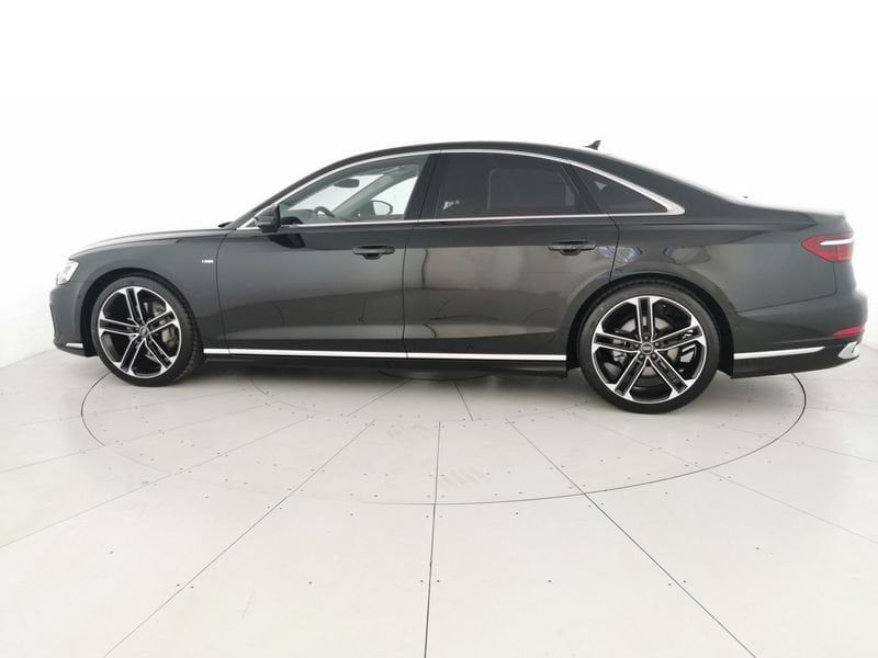 Audi A8 2025