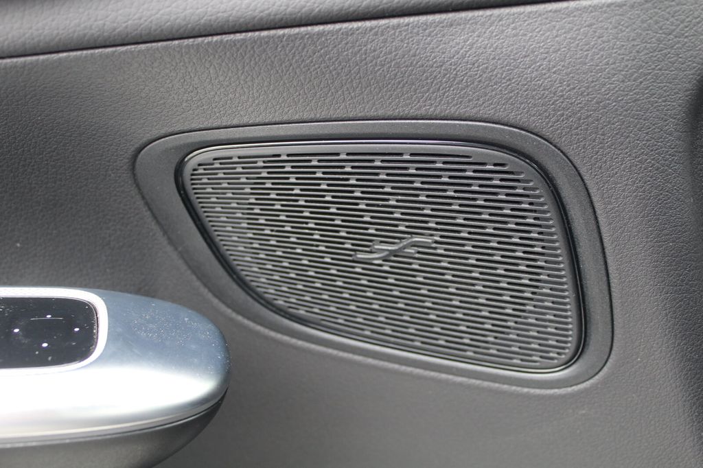 Mercedes-Benz GLC 300 2024