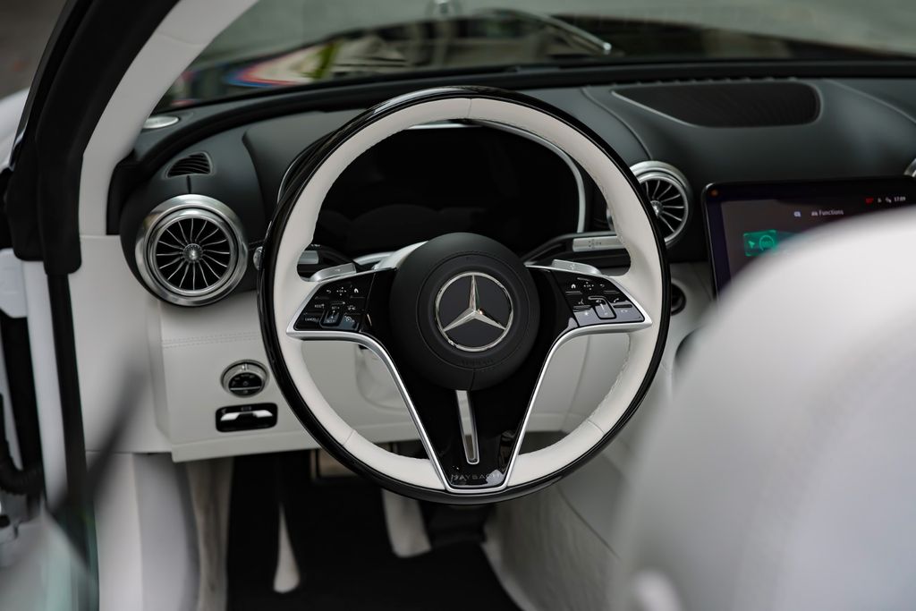 Mercedes-Benz SL 680