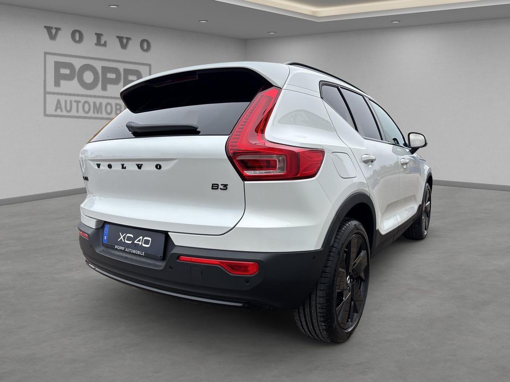Volvo XC40 2025