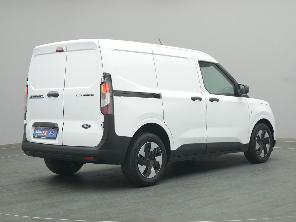 Ford Transit Courier 2025