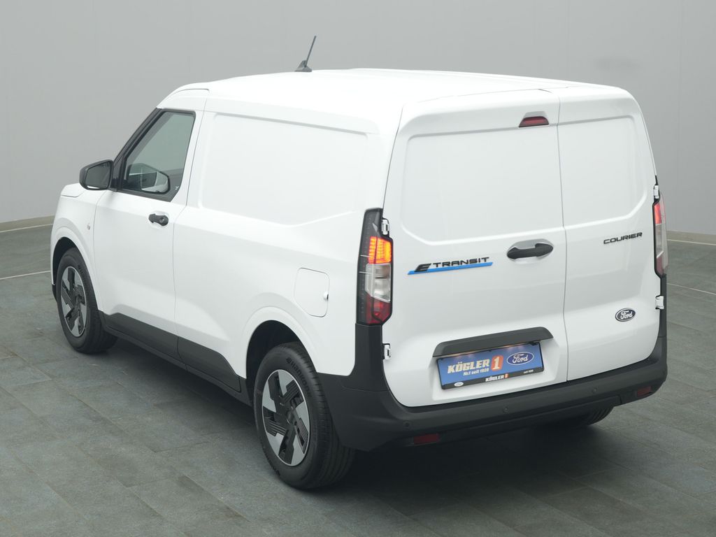 Ford Transit Courier 2025