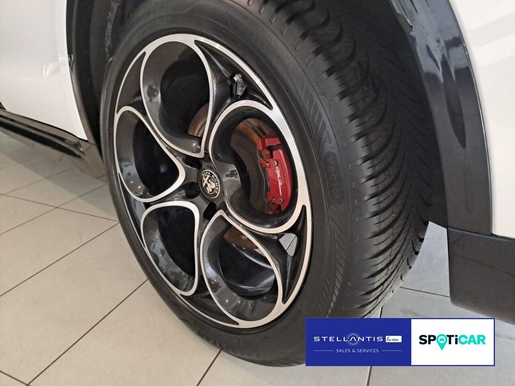 Alfa Romeo Stelvio 2024