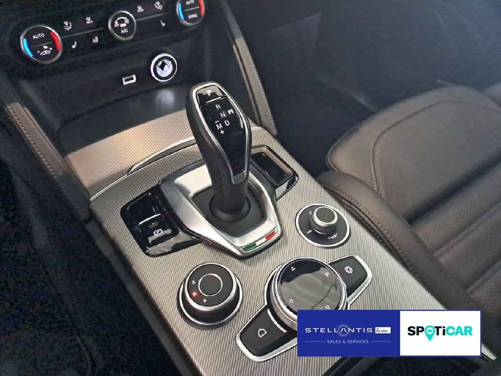 Alfa Romeo Stelvio 2024