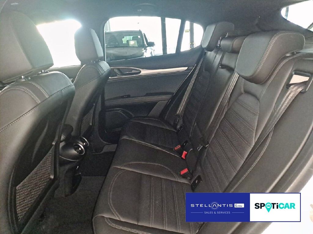 Alfa Romeo Stelvio 2024