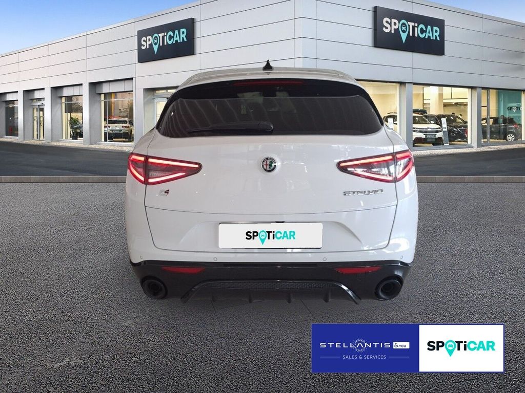 Alfa Romeo Stelvio 2024