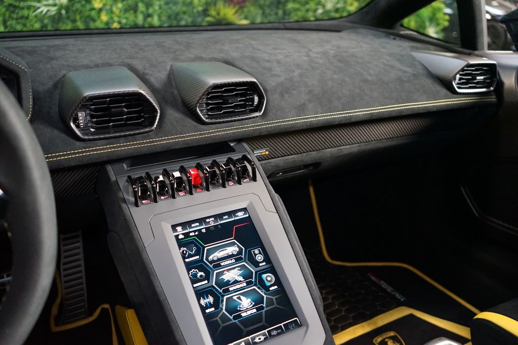 Lamborghini Huracán 2022