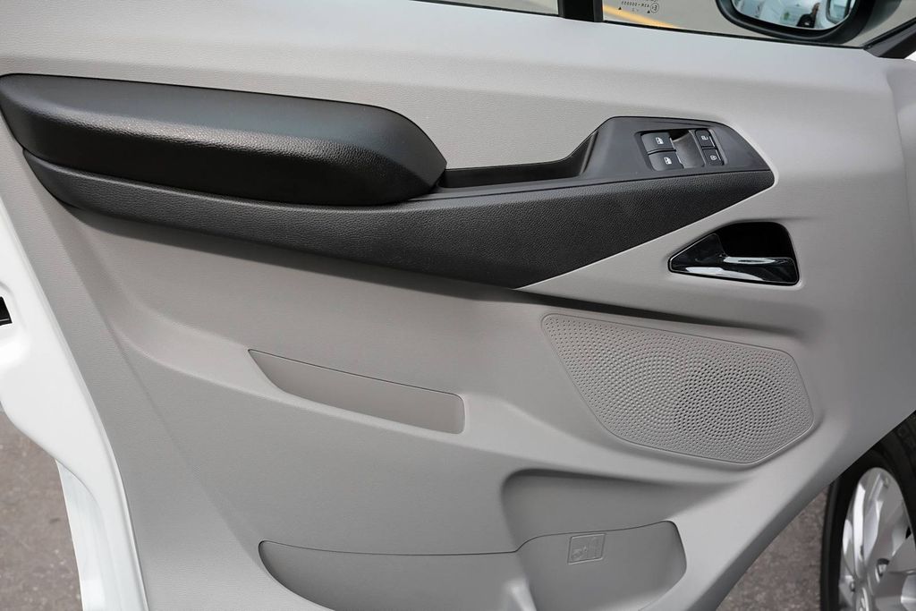 Maxus eDeliver 9 2024