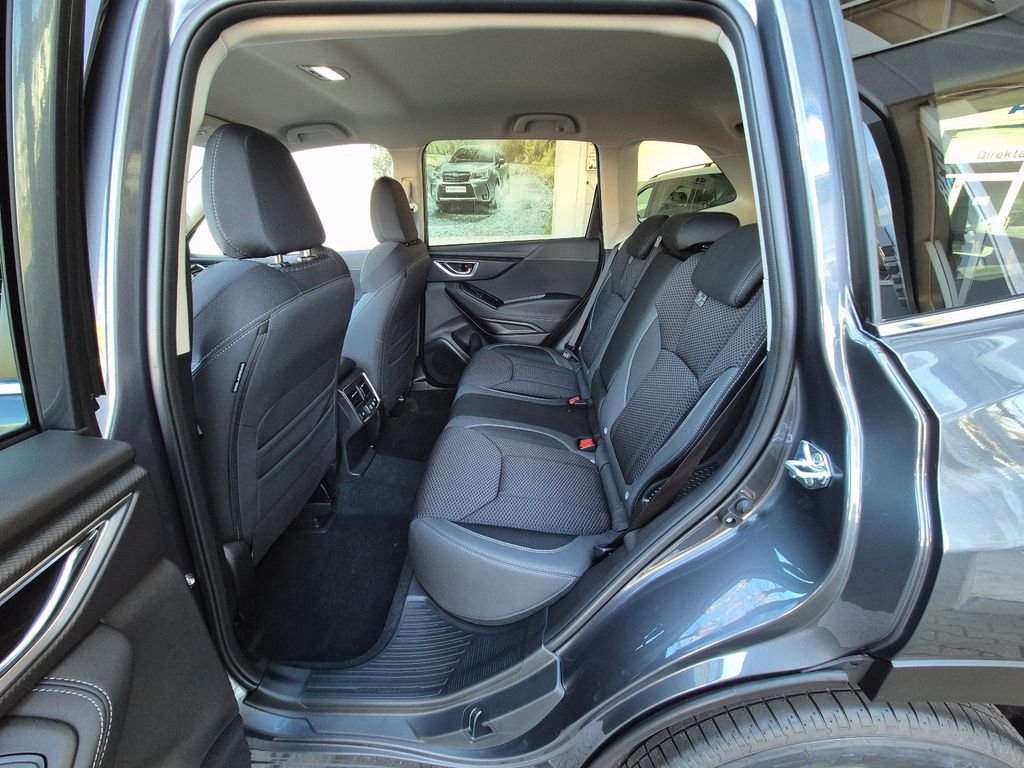 Subaru Forester 2025