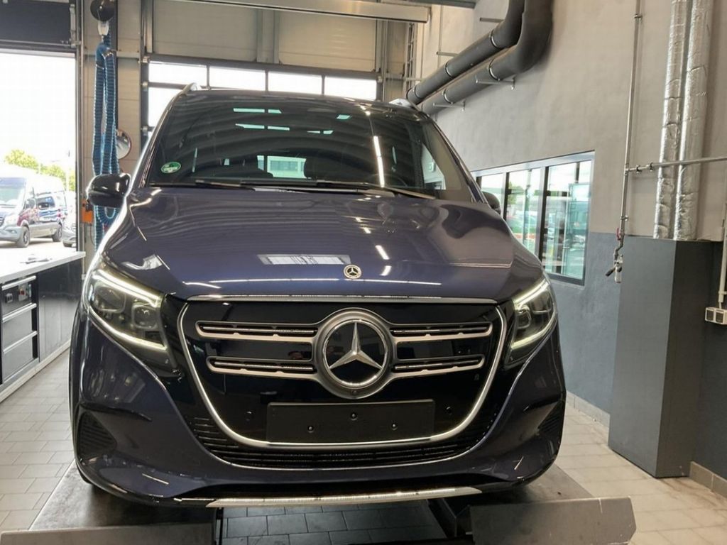 Mercedes-Benz EQV 2024