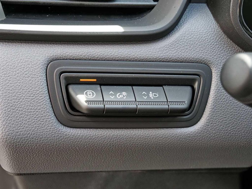 Mitsubishi Colt 2025