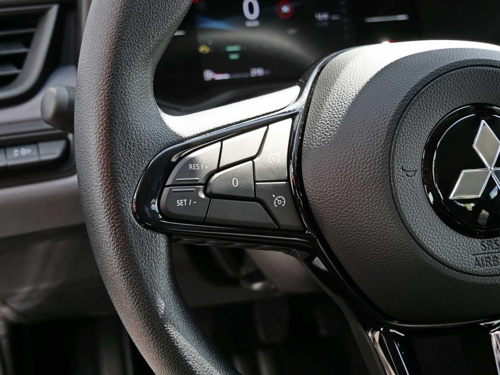 Mitsubishi Colt 2025