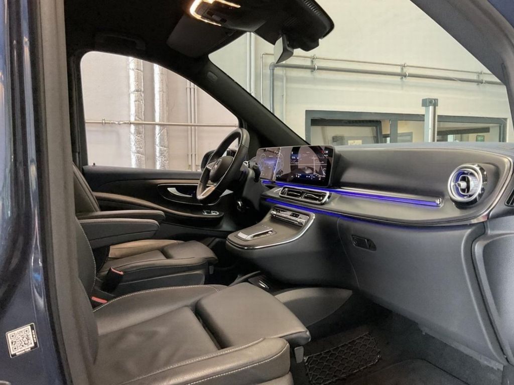 Mercedes-Benz EQV 2024