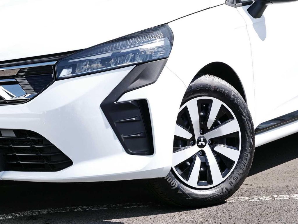 Mitsubishi Colt 2025