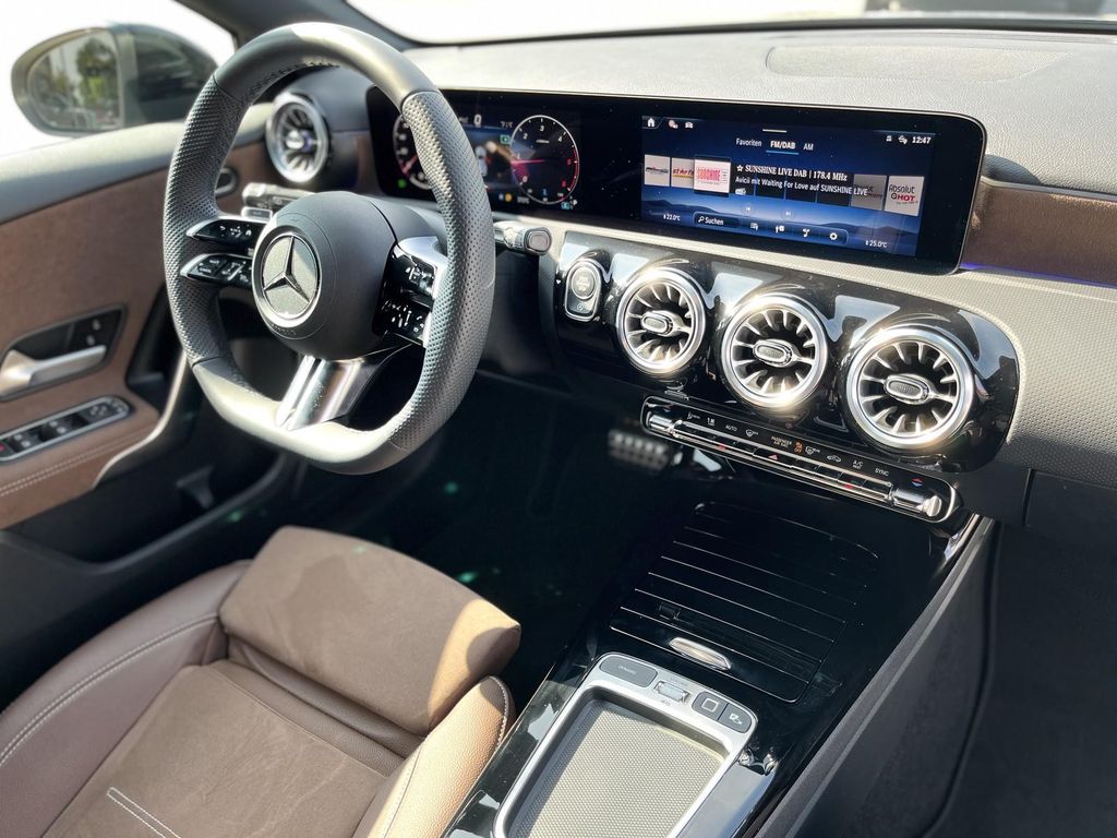 Mercedes-Benz A 200 2024