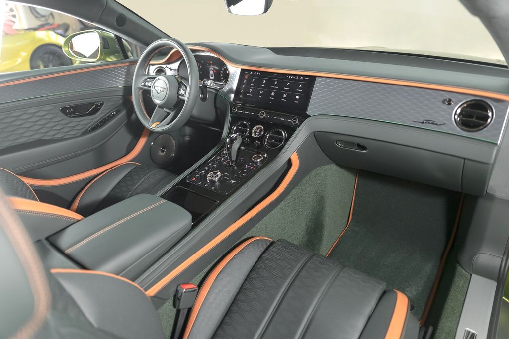 Bentley Continental GT 2025