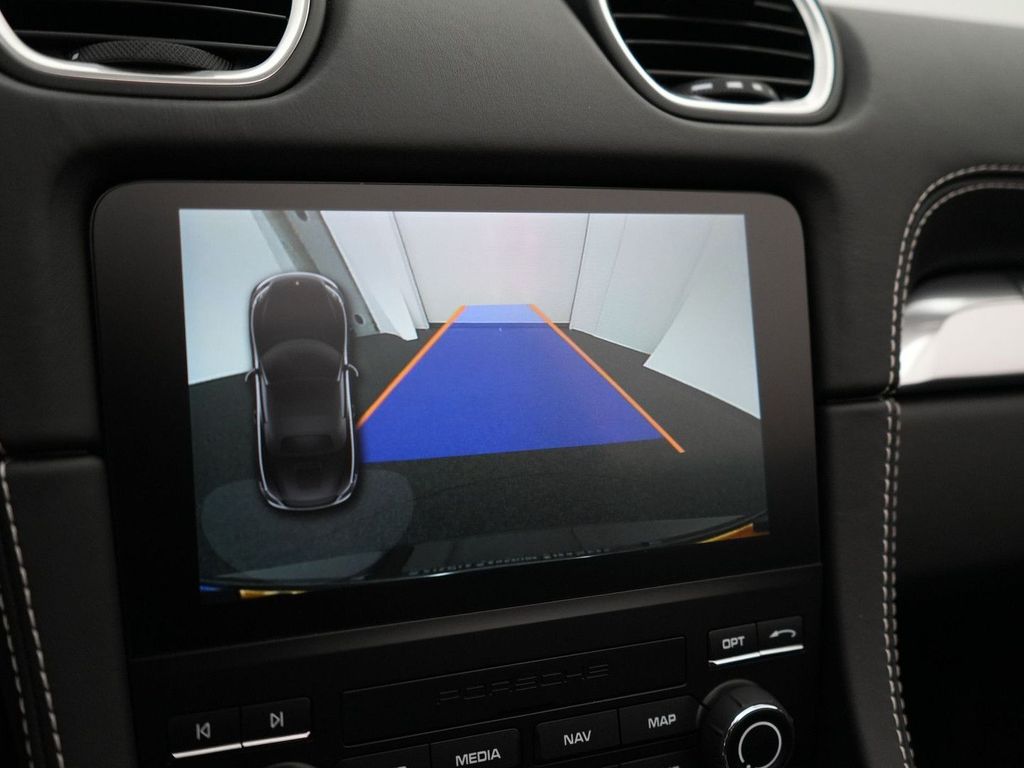 Porsche Boxster 2025