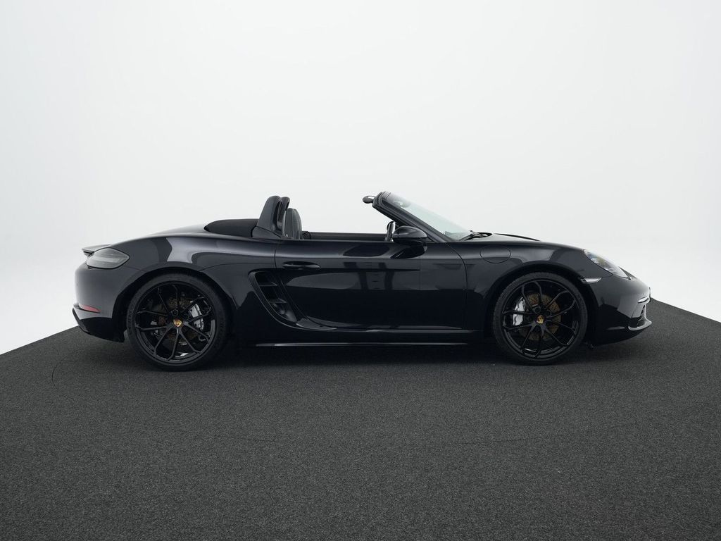 Porsche Boxster 2025