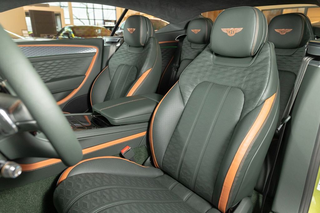 Bentley Continental GT 2025