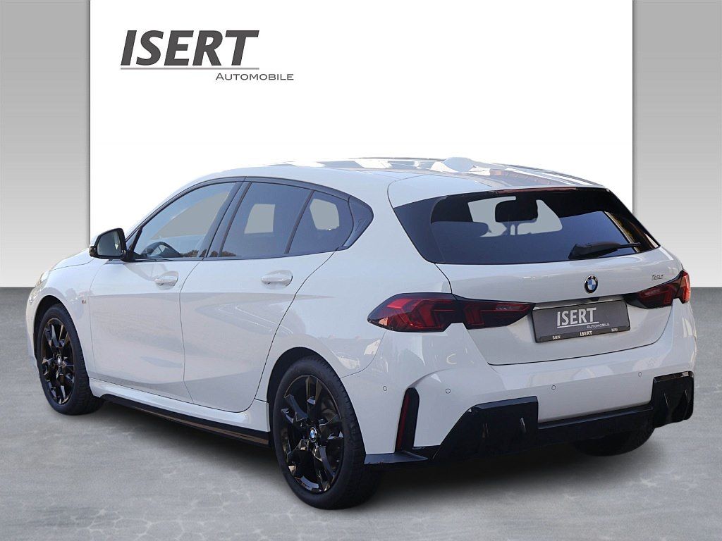 BMW 120 2024