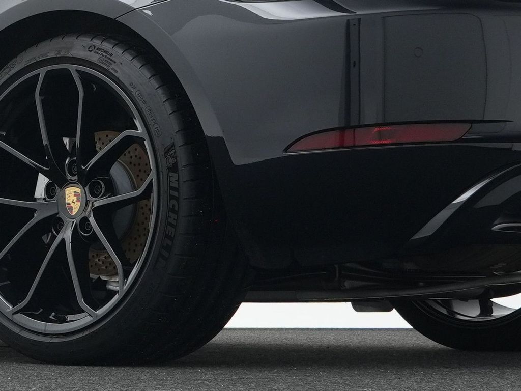 Porsche Boxster 2025