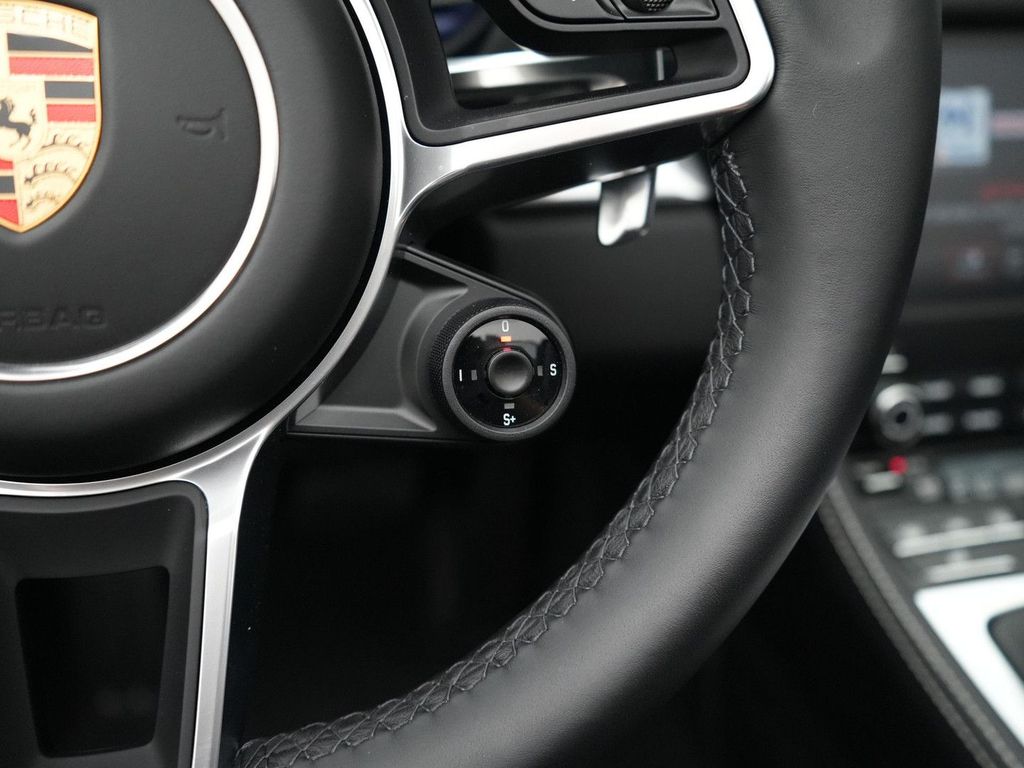 Porsche Boxster 2025