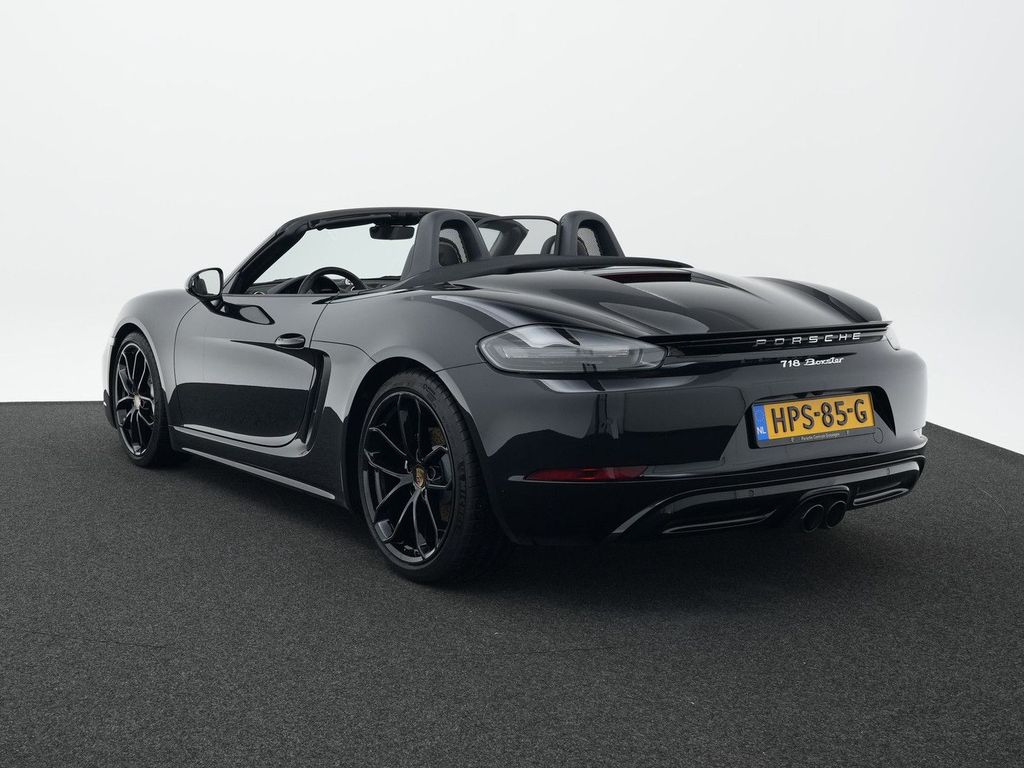 Porsche Boxster 2025