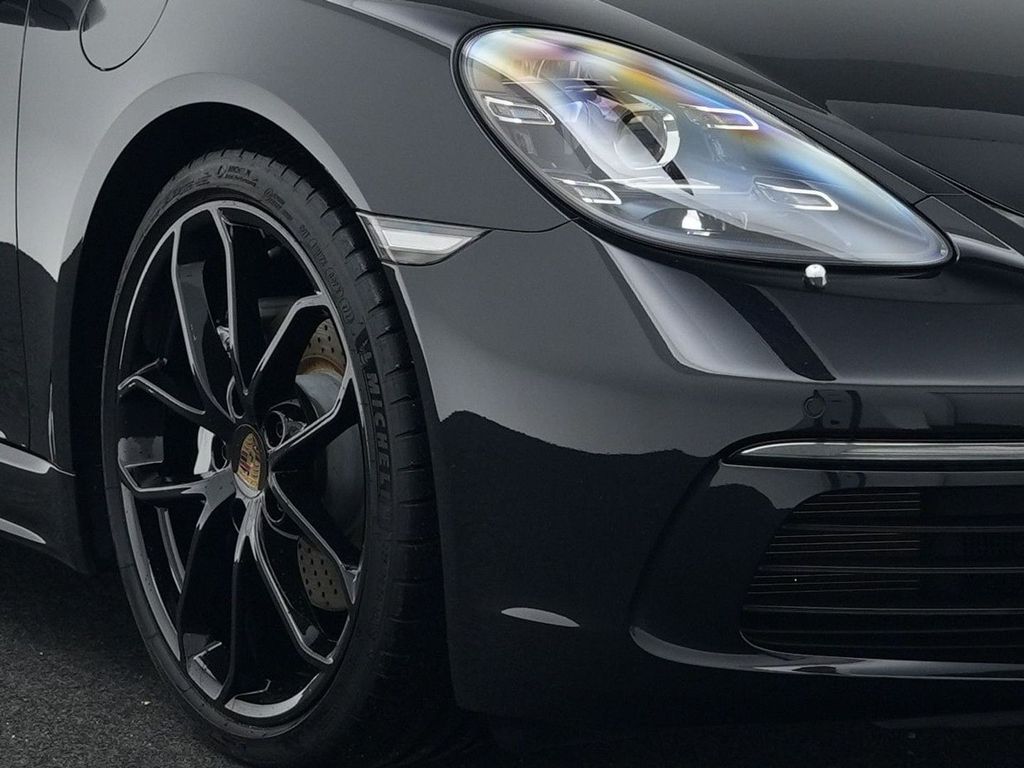 Porsche Boxster 2025