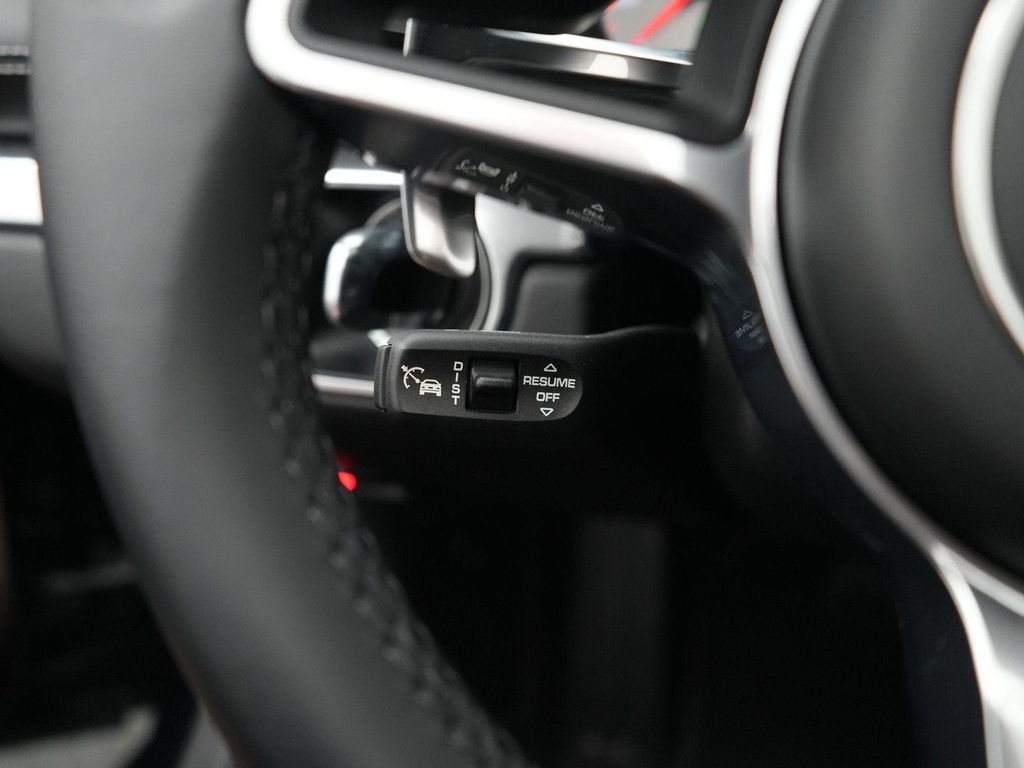 Porsche Boxster 2025