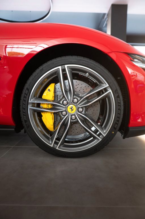 Ferrari Roma 2025