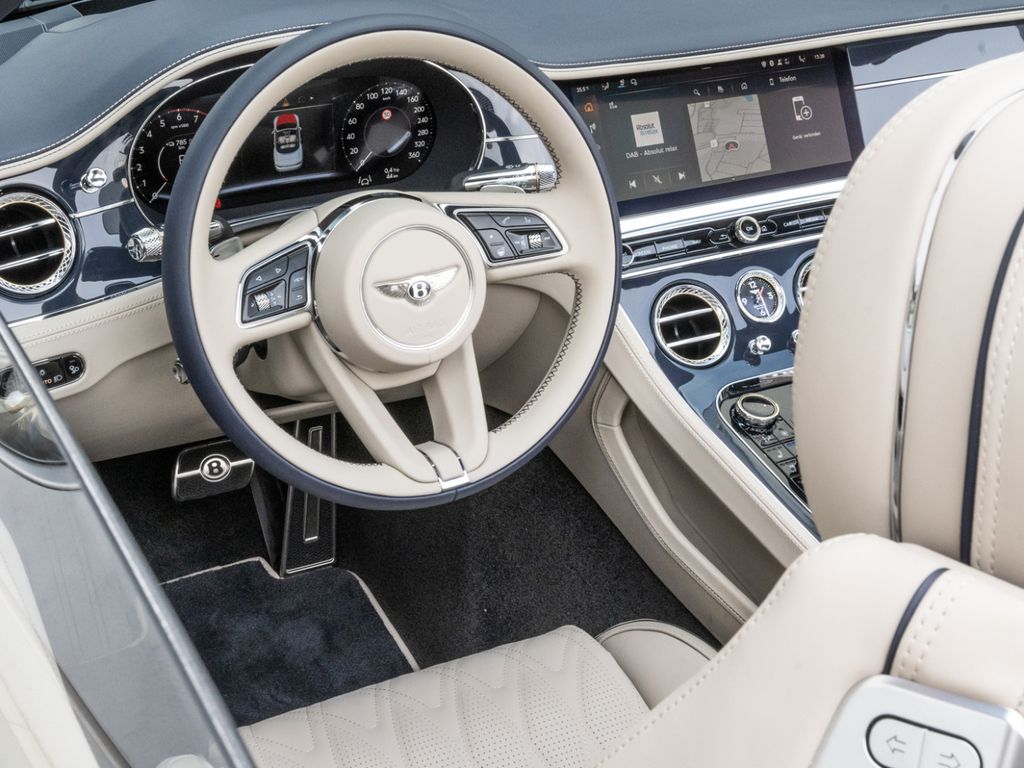 Bentley Continental GTC 2025