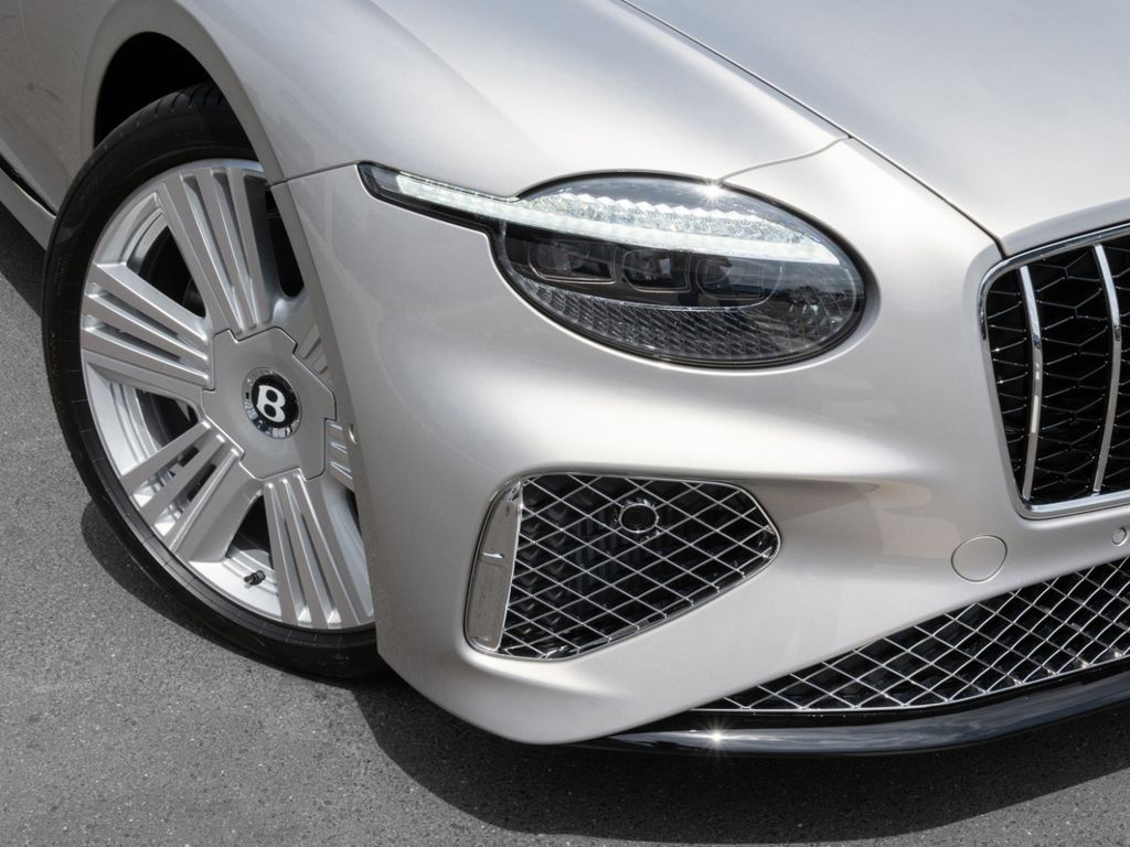 Bentley Continental GTC 2025