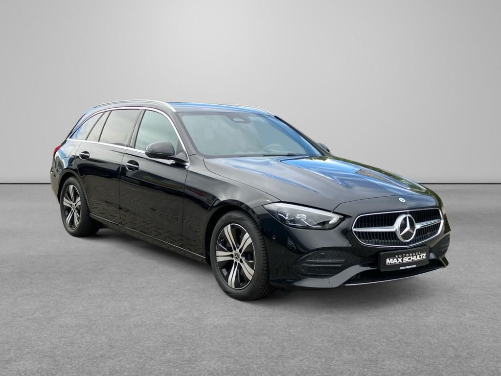Mercedes-Benz C 200 2025