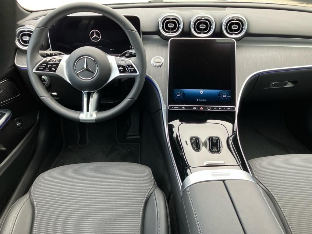 Mercedes-Benz C 200 2025