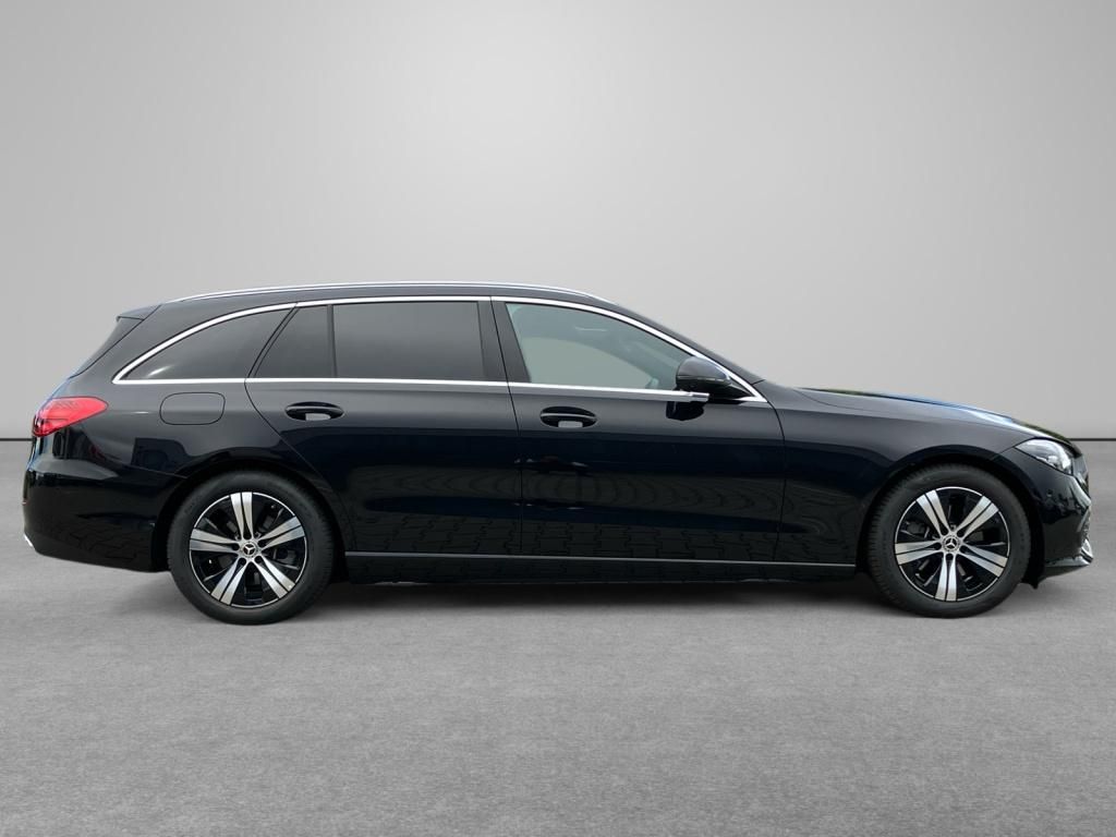 Mercedes-Benz C 200 2025