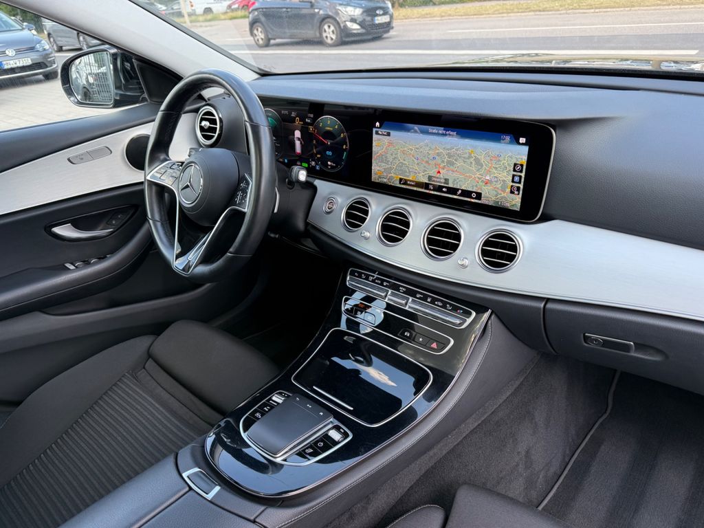 Mercedes-Benz E 300 2021