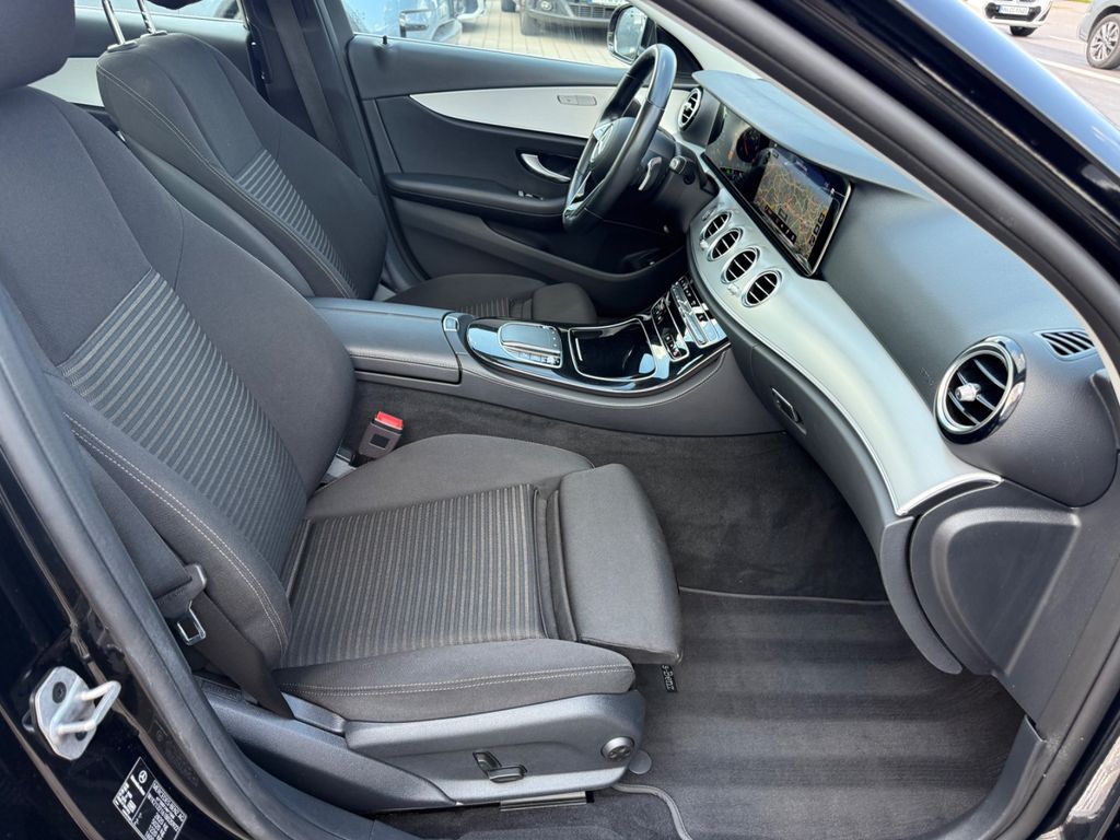 Mercedes-Benz E 300 2021