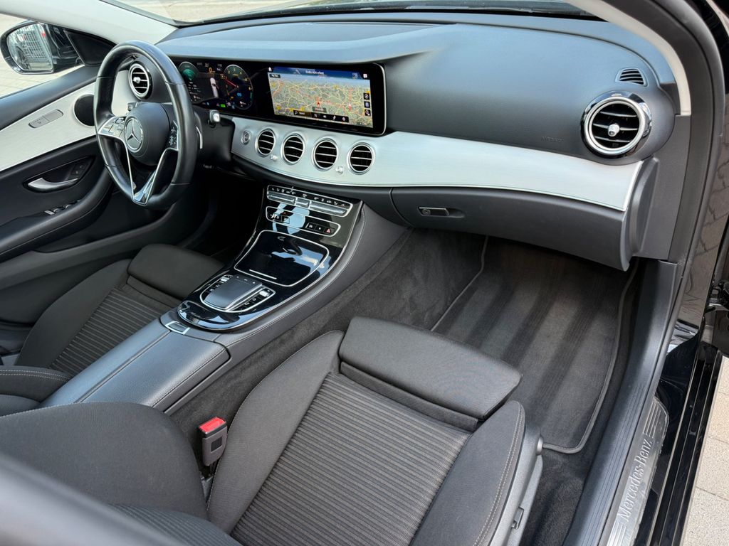 Mercedes-Benz E 300 2021