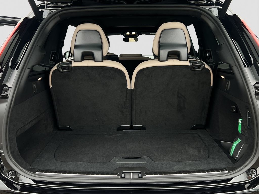 Volvo XC90 2025