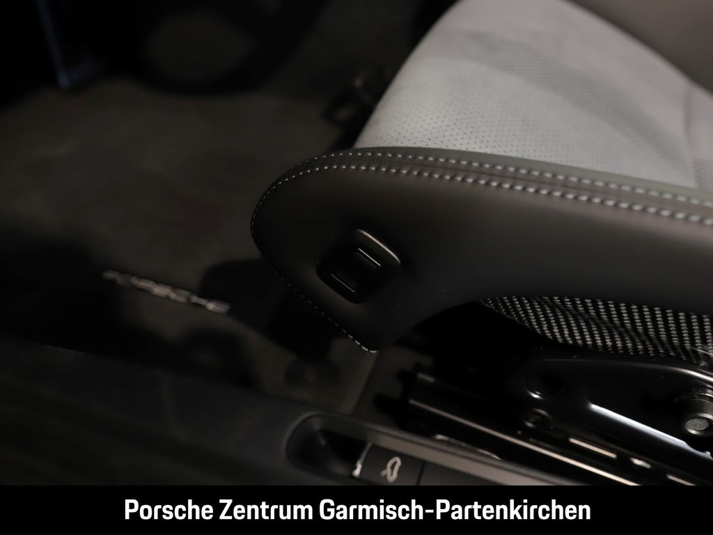 Porsche Boxster 2025