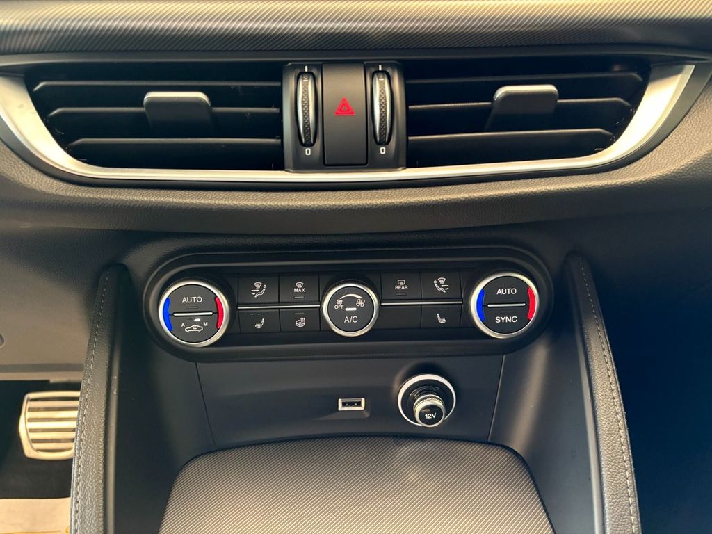 Alfa Romeo Stelvio 2022