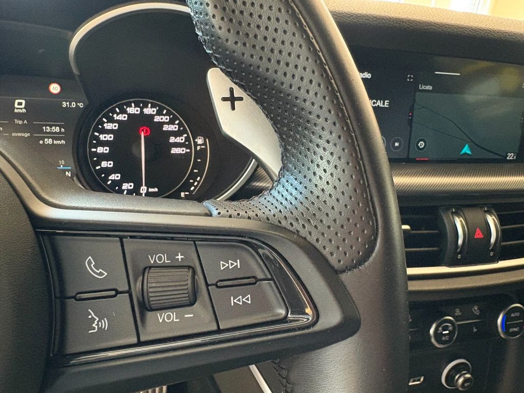 Alfa Romeo Stelvio 2022