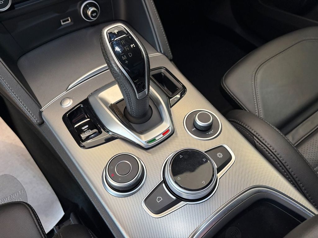 Alfa Romeo Stelvio 2022