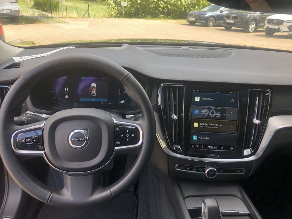 Volvo V60 Cross Country 2024